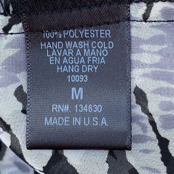 Anthropolgie Sunday in Brooklyn Black & Gray Abstract Print Blouse. Medium. EUC! - Picture 5 of 5